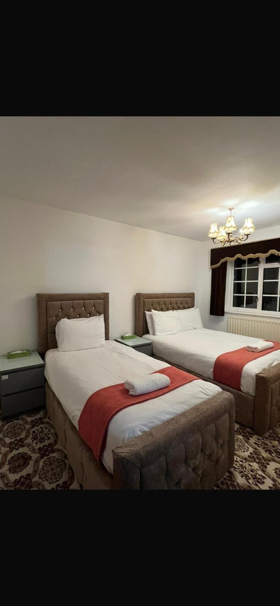 Unwind In Comfort At Cosy Caradus Your 4 Bedroom Home Sweet Home! Birmingham Exteriér fotografie